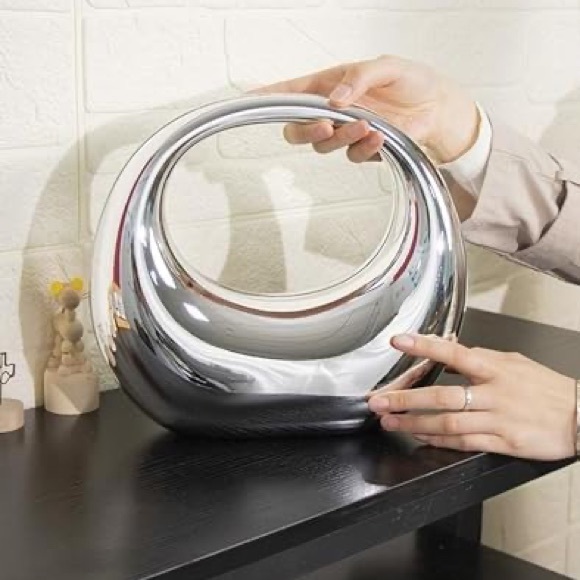 Metallic Crescent Acrylic Evening Purse - Picture 15 of 17